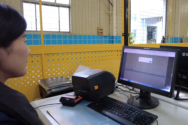 4f7abd2f62424685bcea85181e29f05f